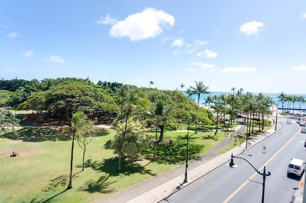 Castle At Waikiki Grand Hotel Honolulu 2*,